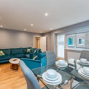 Stylish 2 Bedroom In Bournemouth, 500m From Apartment