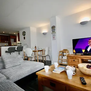 Hot Tub & Sauna Let , Bournemouth United Kingdom